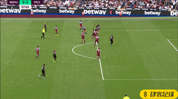 一款翻红的橙光游戏，触发乙游“代入感”之争