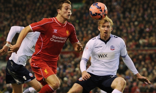 曝小琼斯右膝内侧副韧带二级扭伤 六周后复查