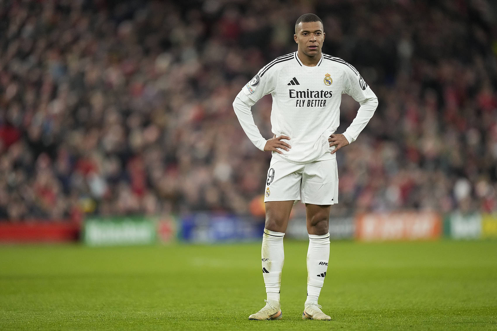 残阵活塞15分大胜公牛！斯图尔特31分创生涯新高，东部第一稳了