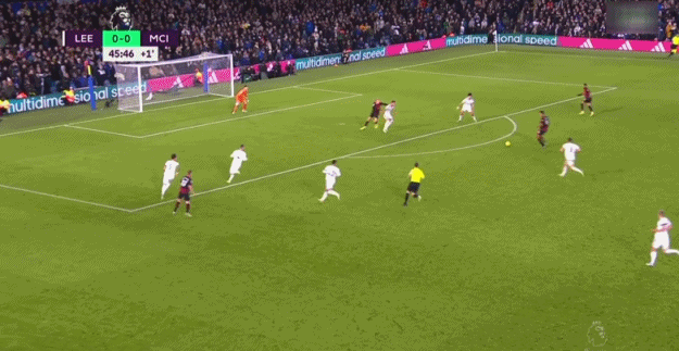 [中超]王钰栋单刀冷静过掉门将 推射空门得手