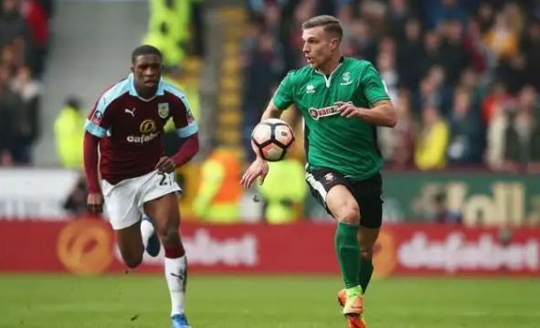 NBA新赛季首笔交易！27岁4届全明星控卫被贱卖，太离谱了