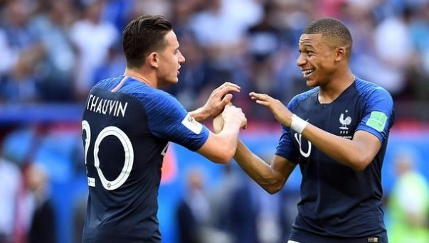 《刺客信条：影》实机演示深度解析：战国日本的忍者与武士传奇