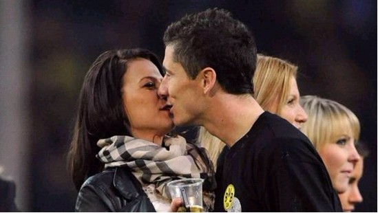 斯洛特再遇门框魔咒！利物浦0-0终结阿森纳五连胜，给曼城送大礼