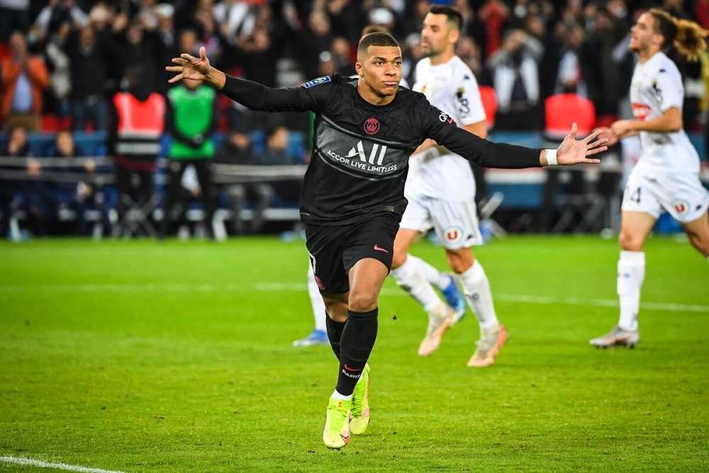 《狂战传说：复刻版》新角色预告公布：金发小正太