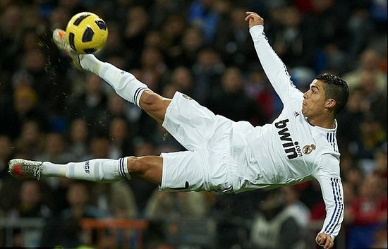 阿不都15+5+4冯傲8分 新疆39分狂胜江苏结束连败